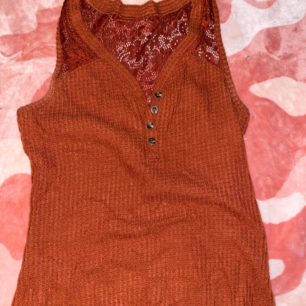 Burnt orange tank size S
